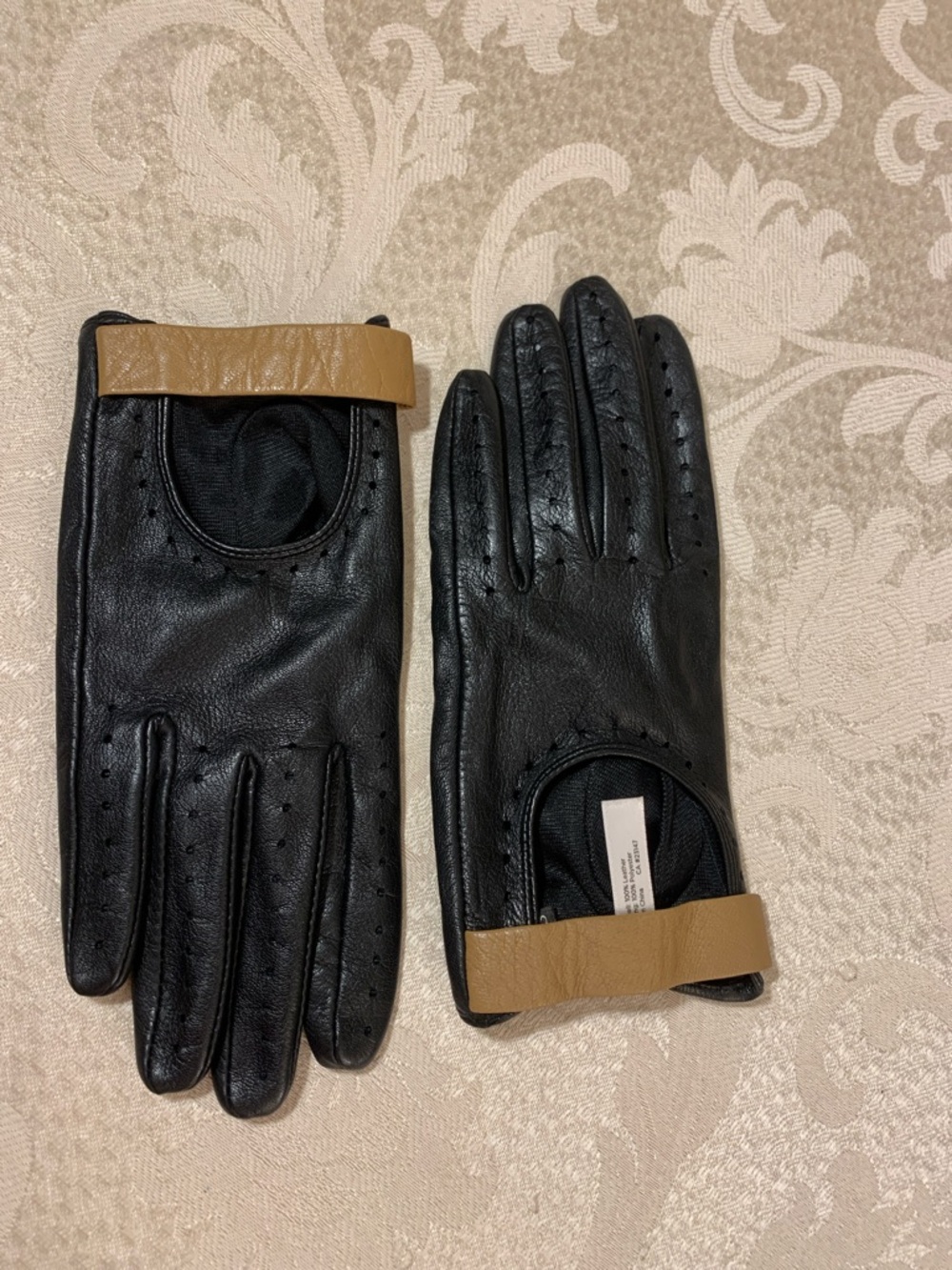 Talbots XS Black and Tan Leather Driving Gloves-Womens